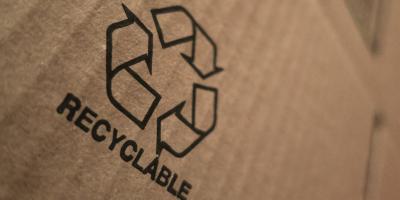 Containerboard with recycling icon