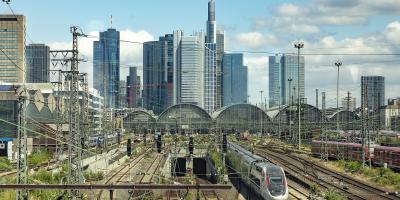 AFRY Verkehrsinfrastruktur_Bahnhof Frankfurt Skyline