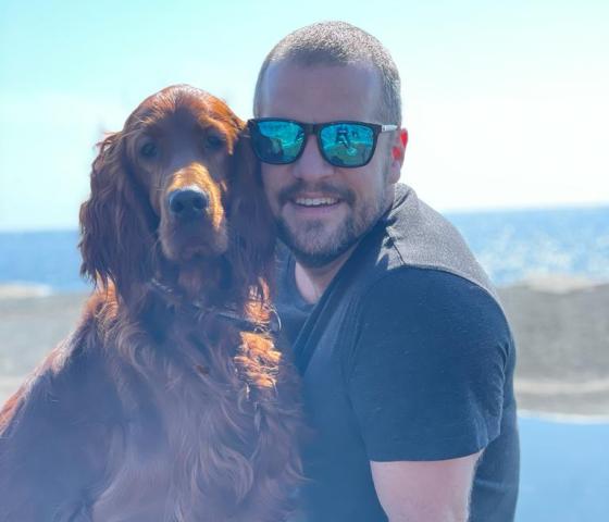 Per Grönros, employee, with his dog